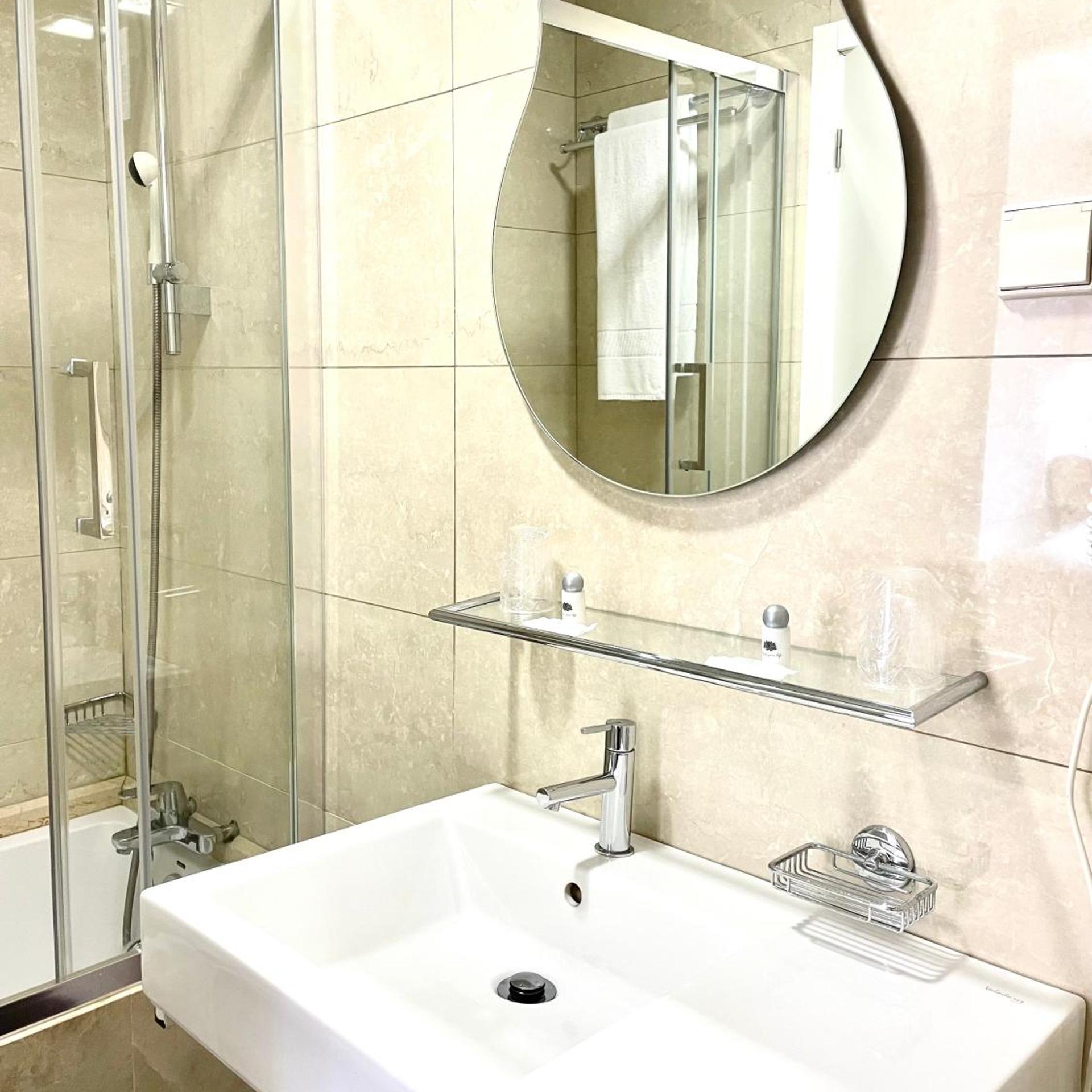 غرفة سوبيريور بسرير مزدوج بإطلالة، Universal Hotel 9/10