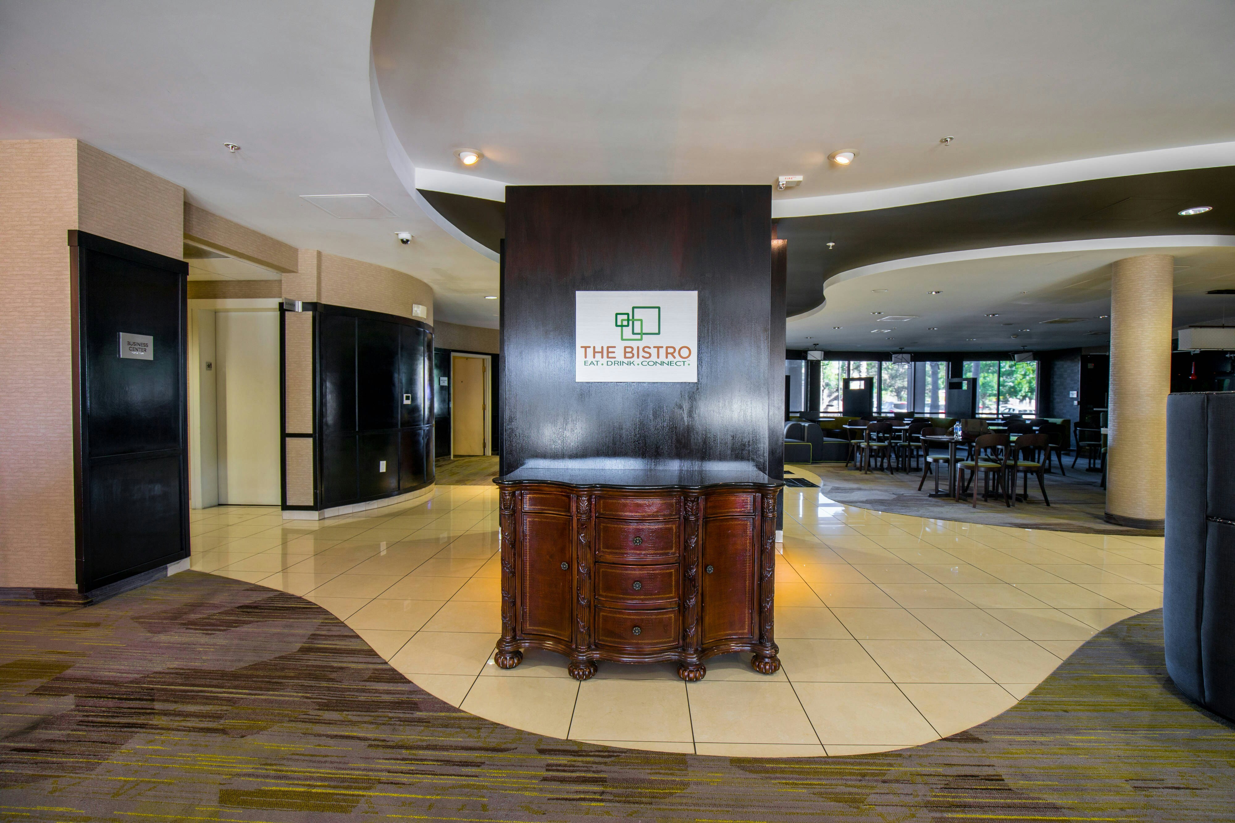 Lobby at Courtyard by Marriott Merced, MERCED - CA