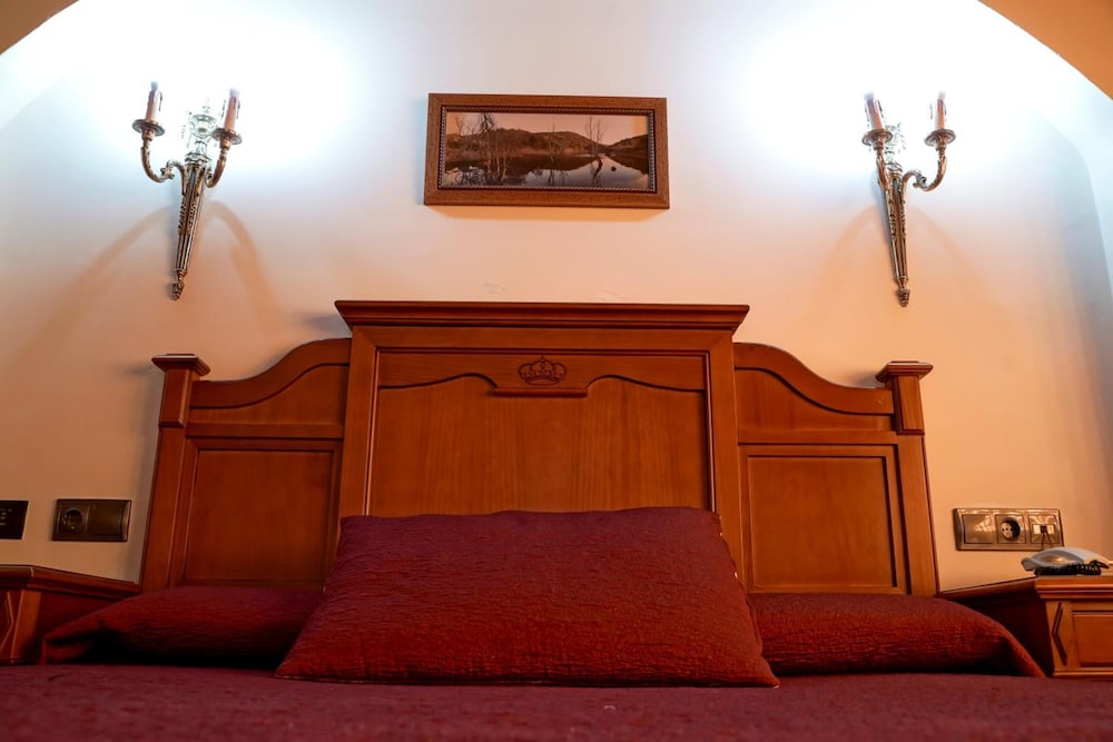 HOTEL ALFONSO VIII 3/47