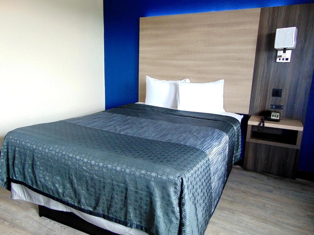 Somatel Nashville Airport Hotel 22/49