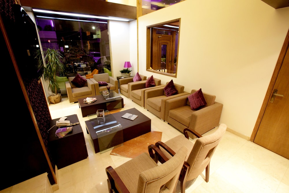 Lavender Home Hotel 33/56