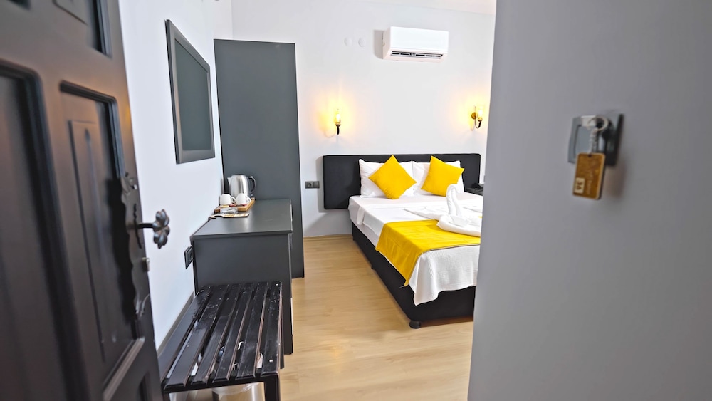 YASEMIN HOTEL 14/39