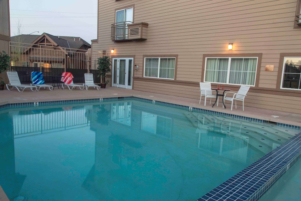 Best Western Rocky Mountain Lodge 15/43