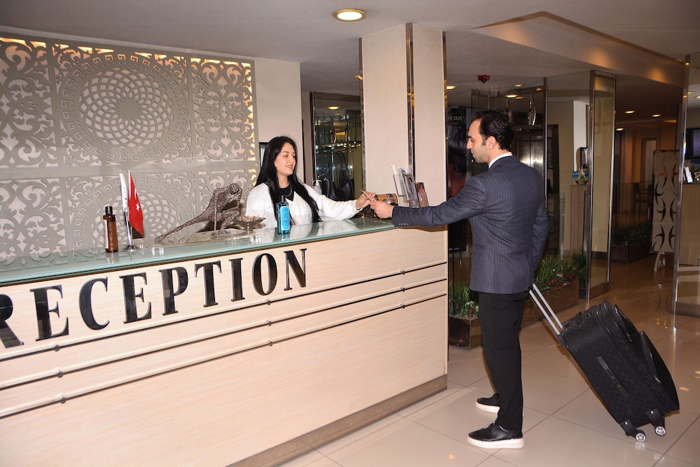 ASRIN BUSINESS HOTEL 7/73