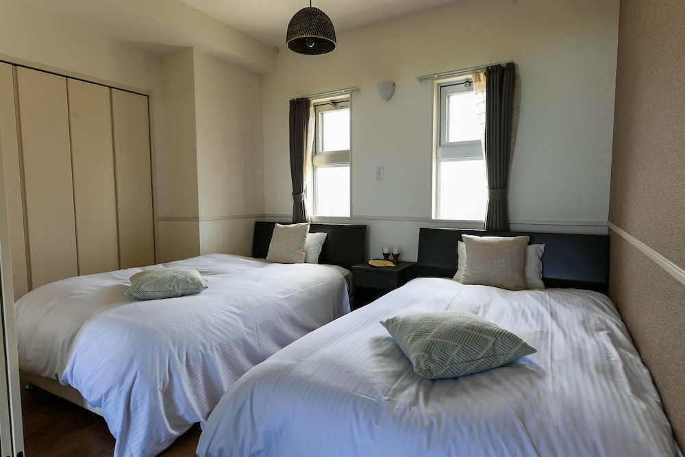 Odysis Onna Resort Hotel 37/72
