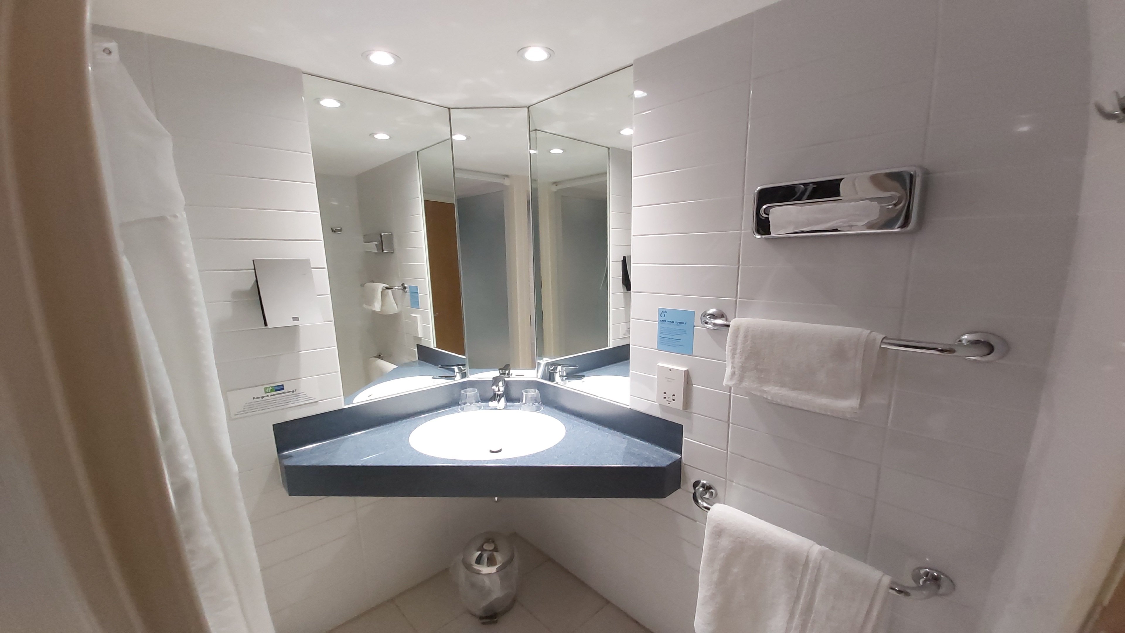 HOLIDAY INN EXPRESS YORK 72/72
