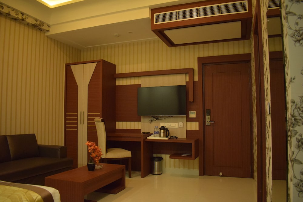Hotel Uday Palace 25/29