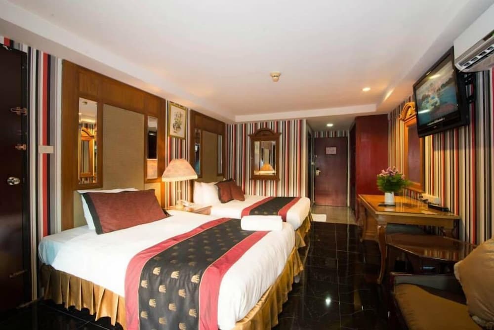 Diamond City Hotel 39/72