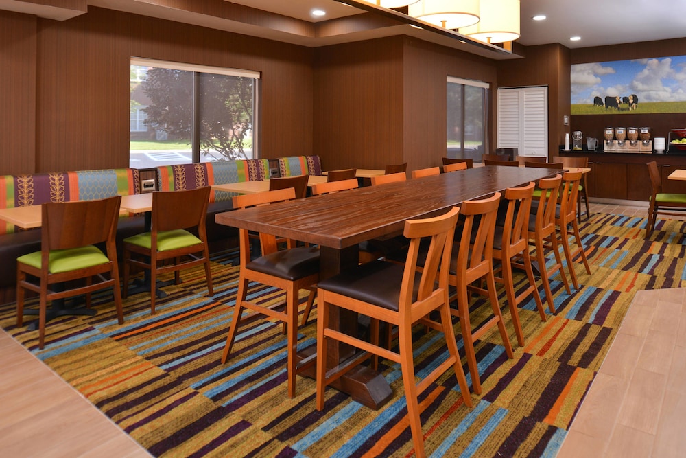 Fairfield Inn By Marriott Louisville North 40/58