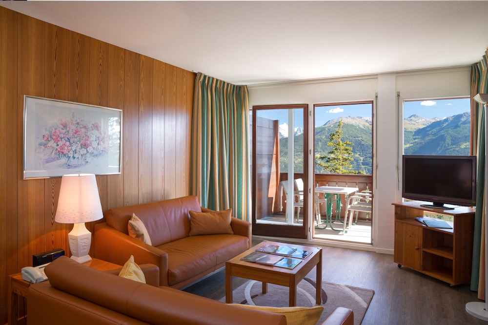 Helvetia Intergolf Hotel And Aparthotel 46/61