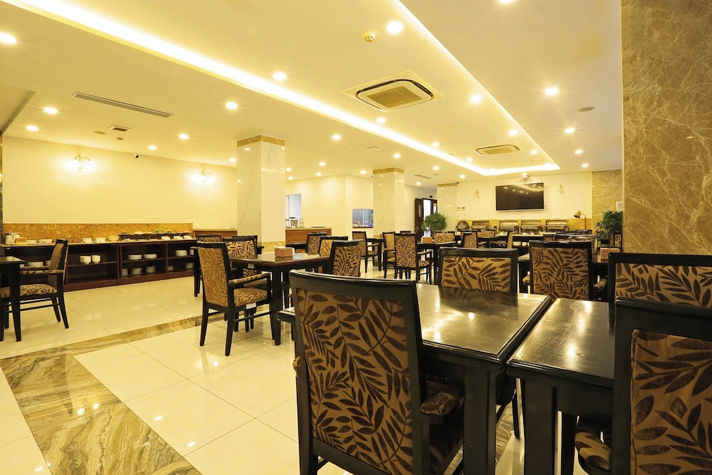 Dong Kinh Hotel 42/49