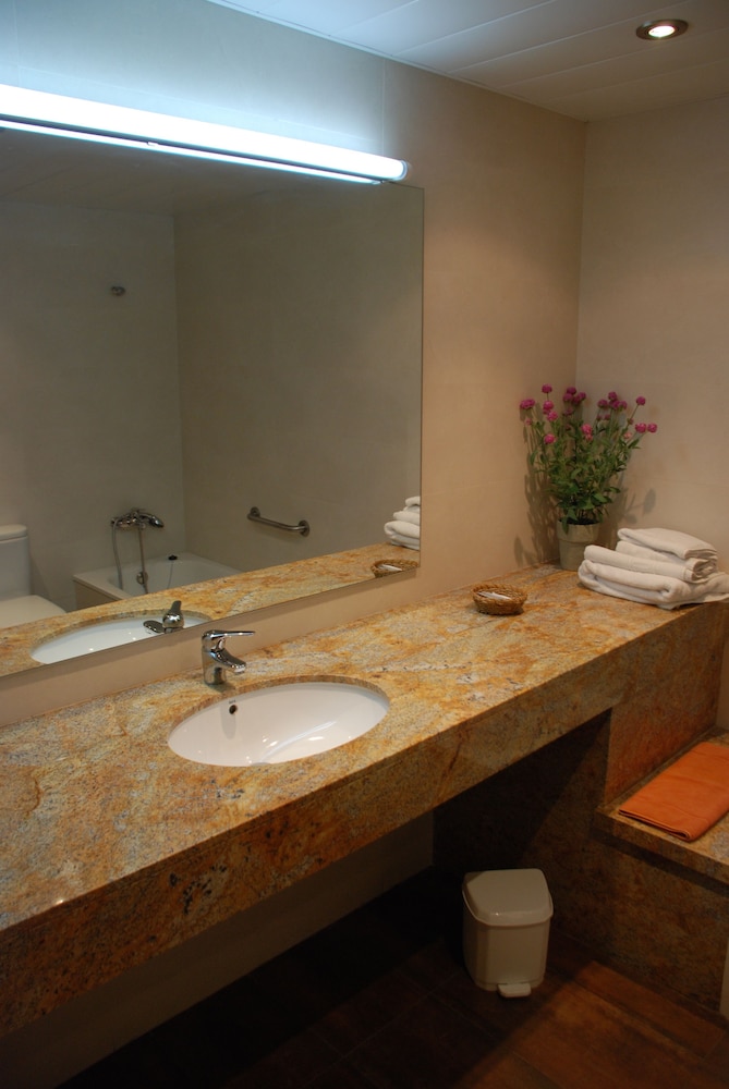 Hotel Pinxo 45/48