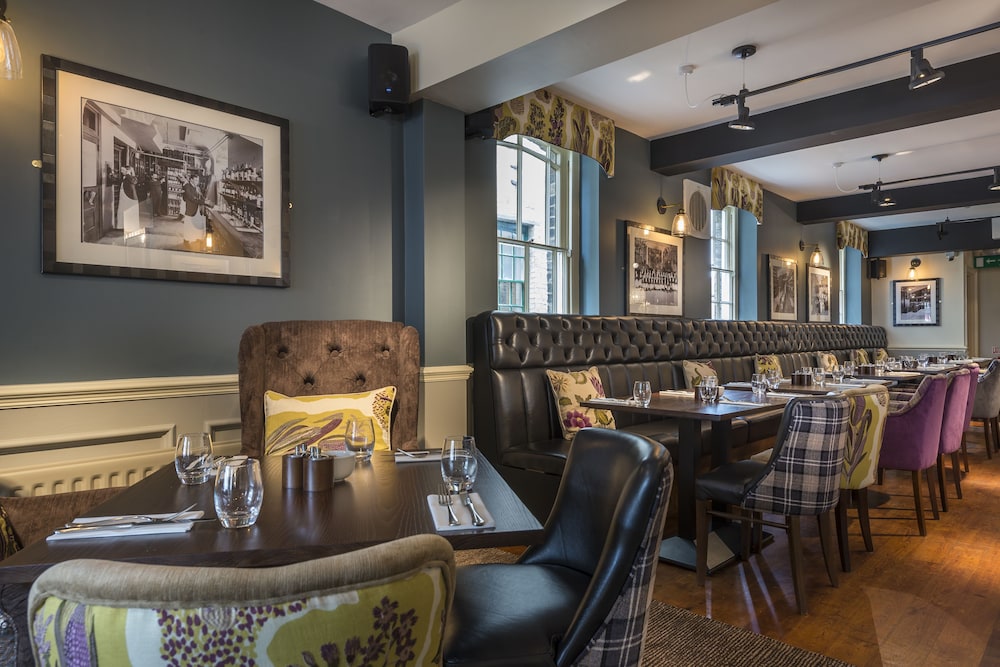 The Golden Lion 40/66