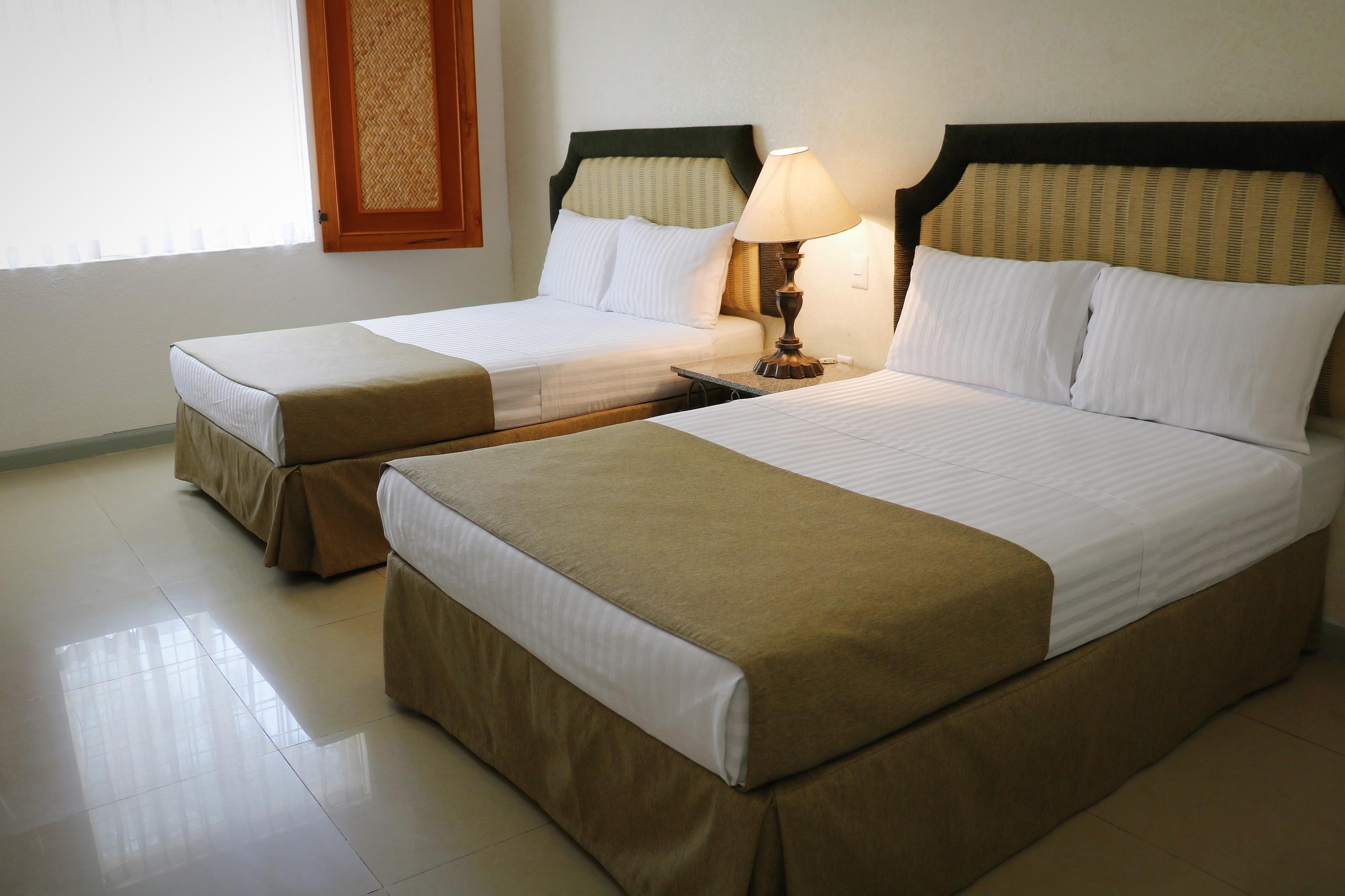 غرفة بسرير مزدوج، Hotel Zar Colima 3/5