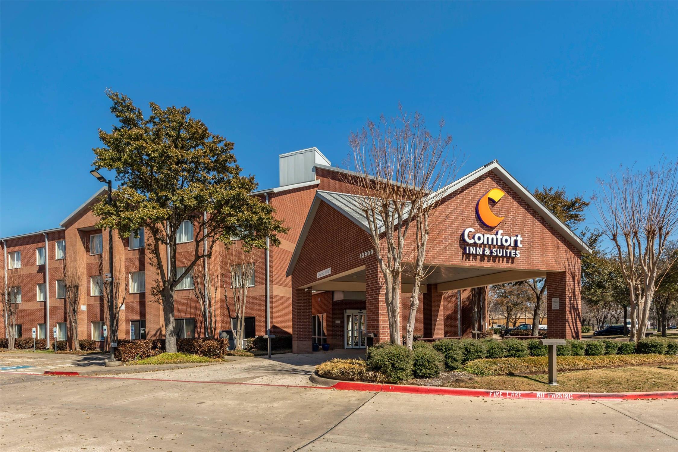 Comfort Inn and Suites North Dallas-Addison 4/33