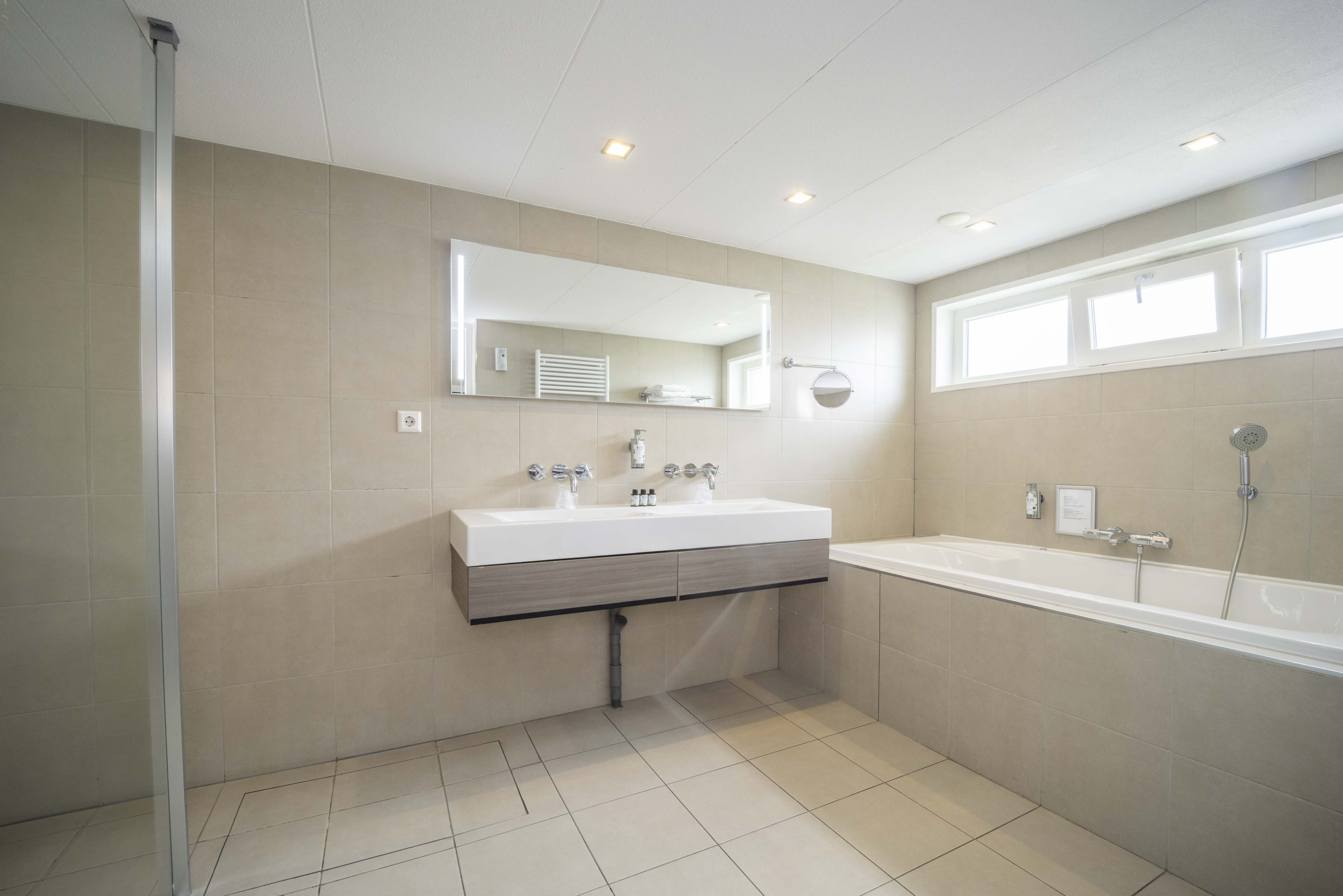 Royal, Beach Suite، Fletcher Zuiderduin Beachhotel 3/6