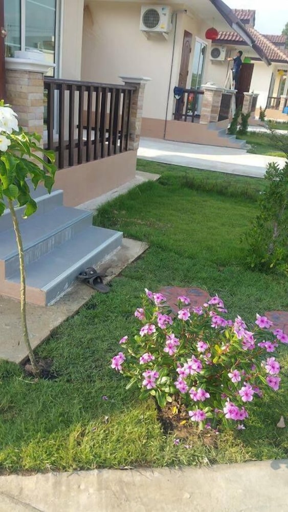 Suwi Coco Ville Resort 52/56