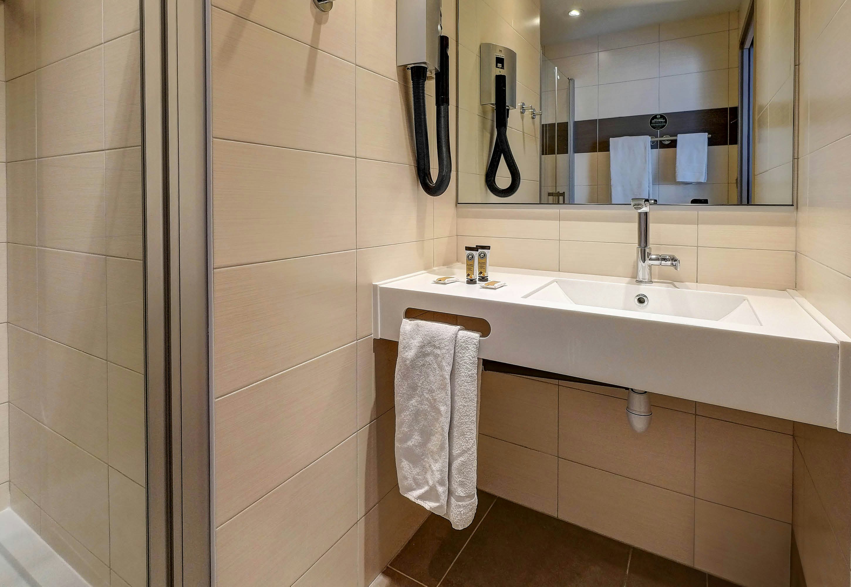 B&B HOTEL Montbeliard-Sochaux 27/27
