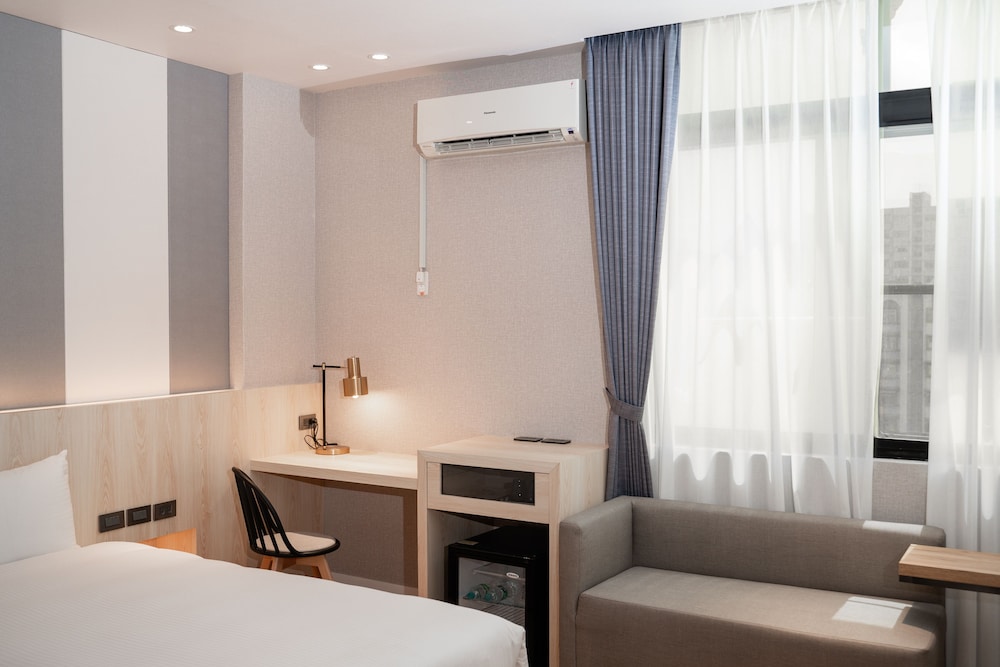 Fu Hsiang Hotel 30/68