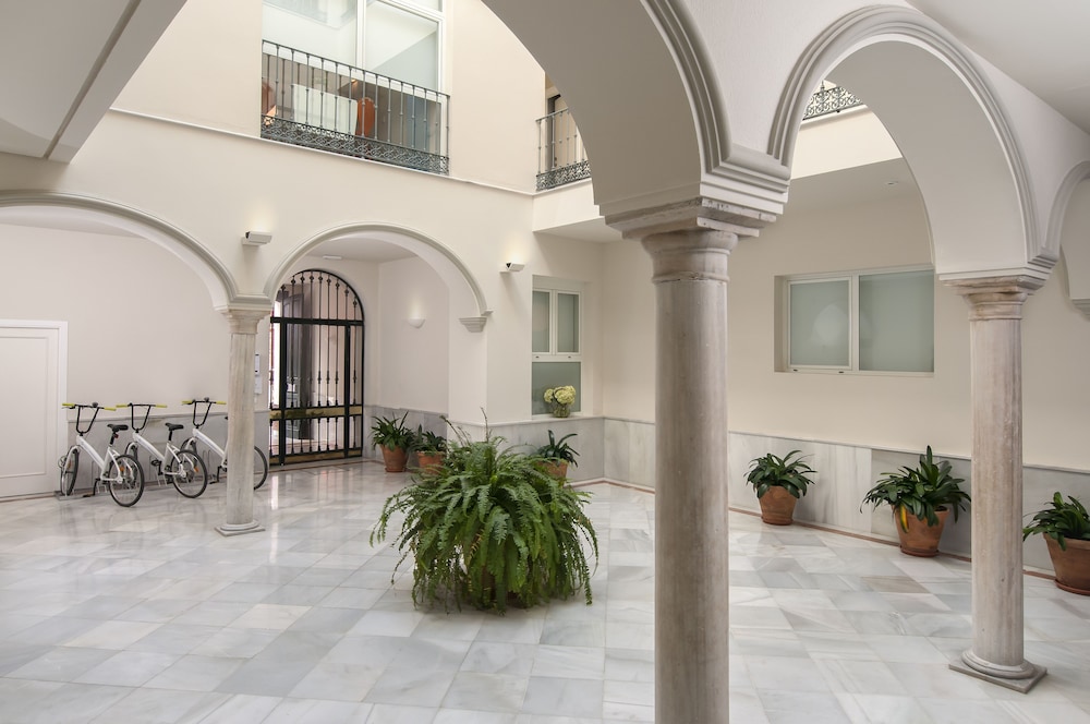 SUITES SEVILLA PLAZA 48/55