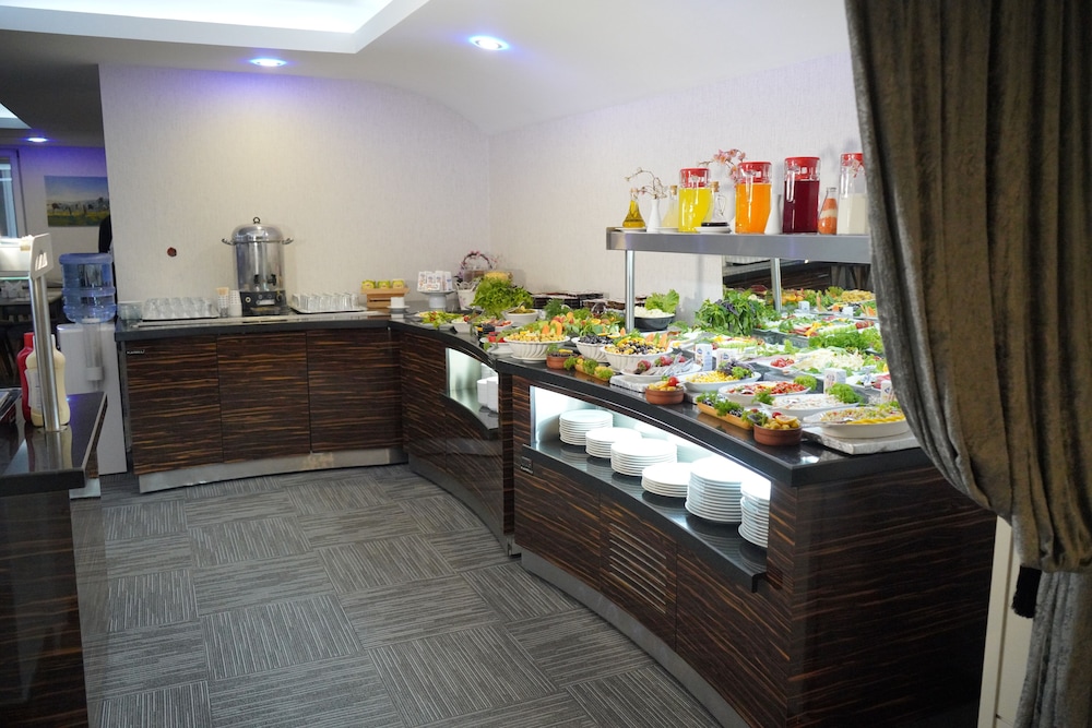 Lion City Hotel 2/50