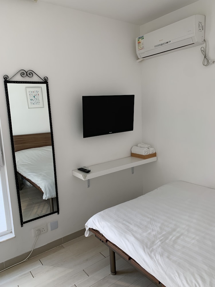 City Oasis Guesthouse 12/43