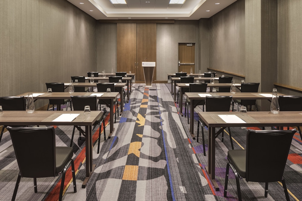 Hyatt Regency Bloomington Minneapolis 62/72