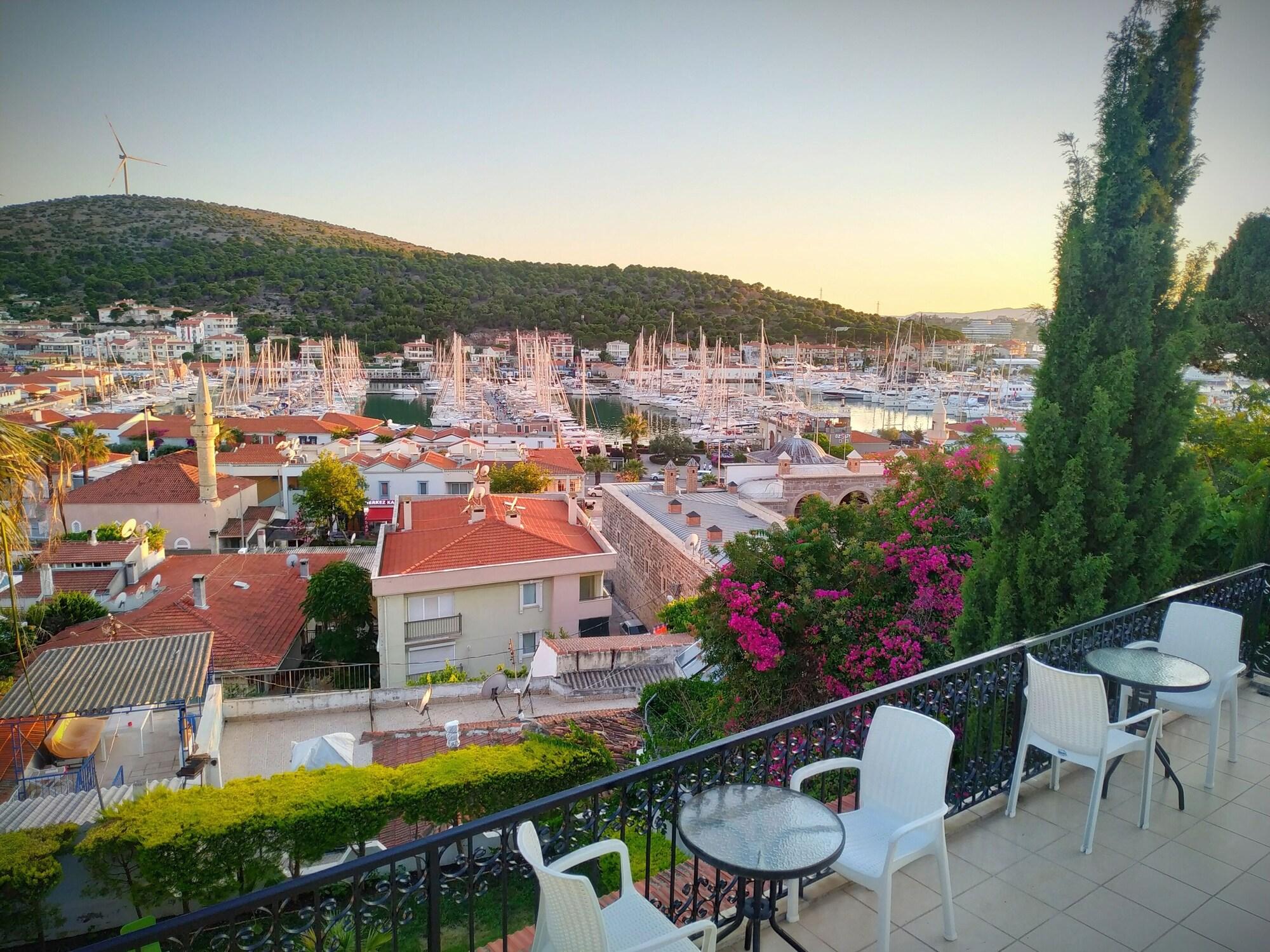 Yalcin Hotel 3/63