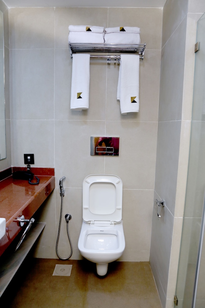 Hotel Mumbai House 16/33