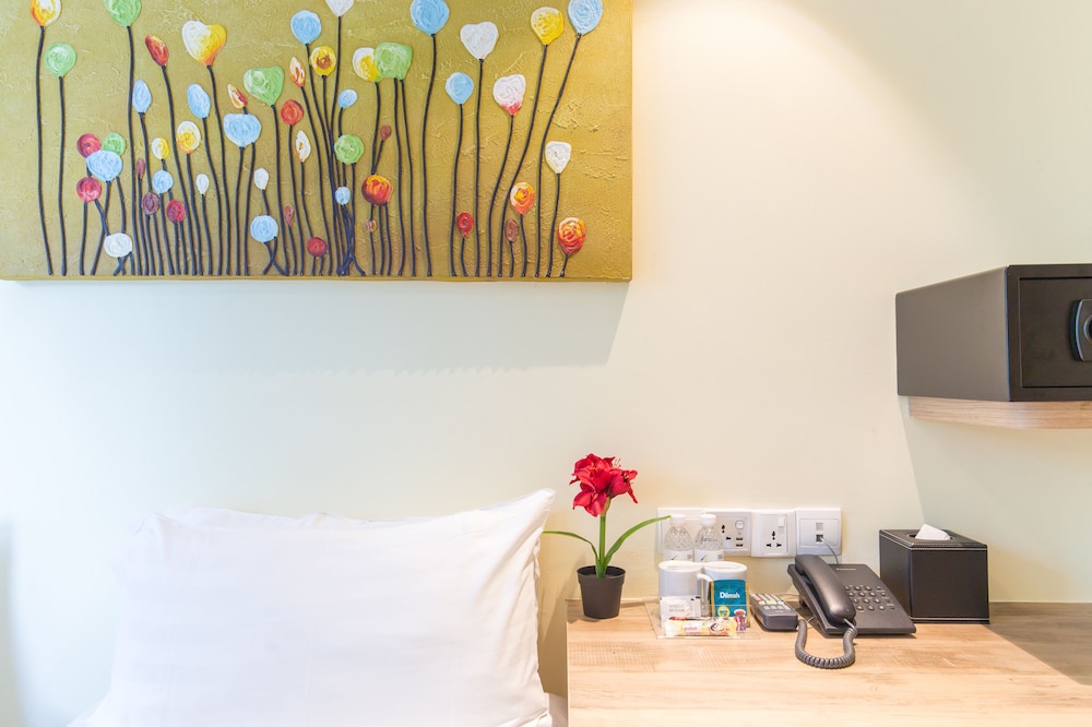 Fragrance Hotel - Balestier 56/64