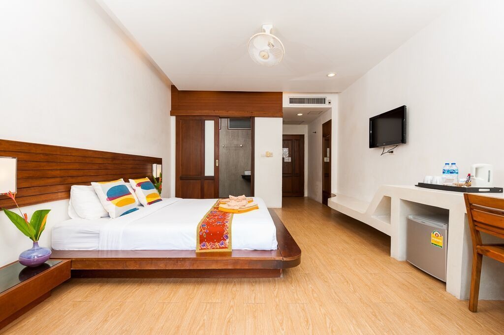 HIDEAWAY, TURTLE, SUPERIOR, DOUBLE OR TWIN BED, GARDEN VIEW