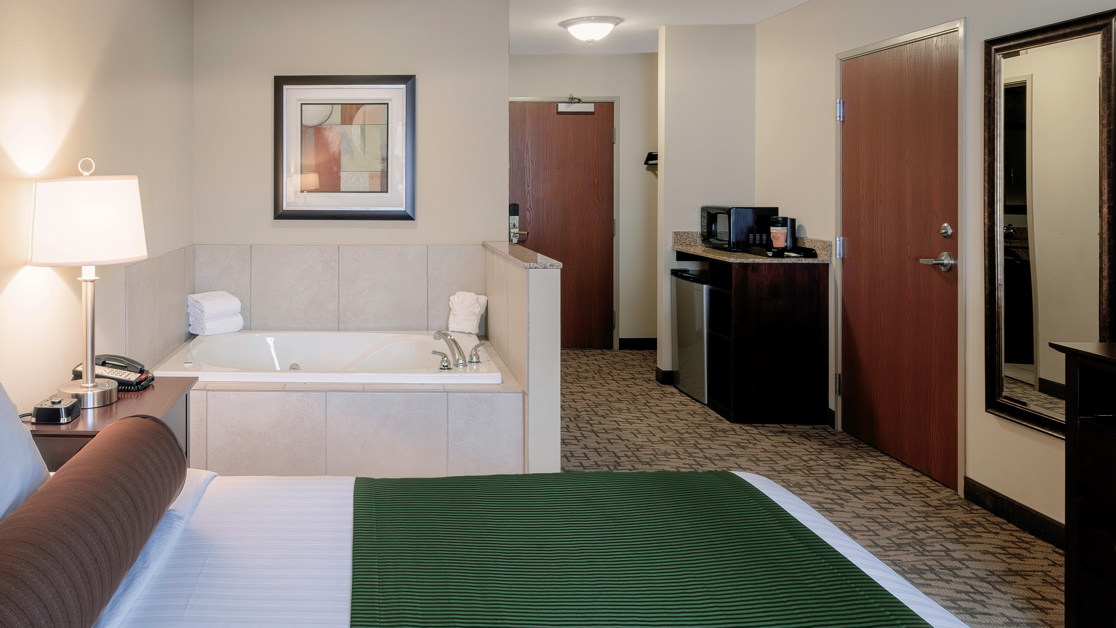 Cobblestone Inn & Suites Durand 45/45