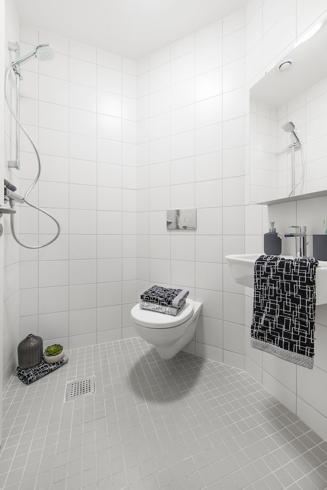 Classic, Apartment, Twin Beds, Broadstone Hall - City Centre 3/3