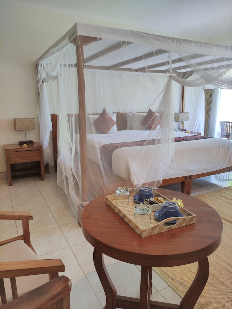 Puri Sari Beach Hotel 24/50