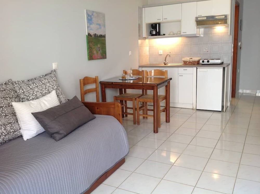 Asterias Studios Apartments 26/50