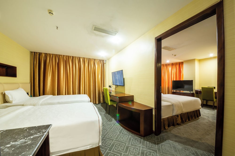 Zhuhai Jinguan Holiday Hotel 12/39