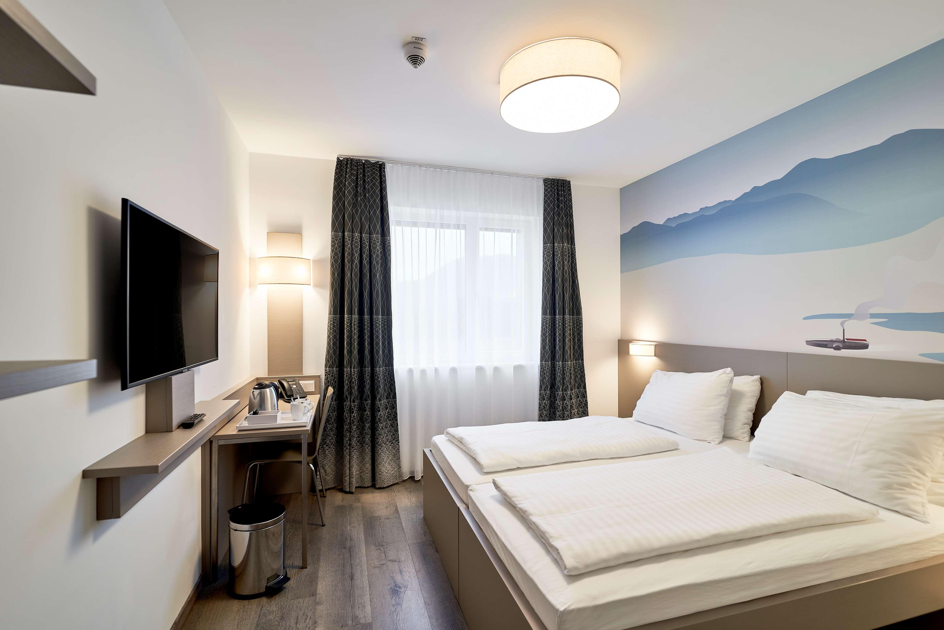 Standard, Double Bed