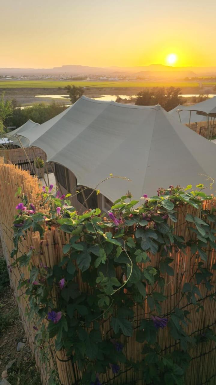 Frontier River Resort 46/50