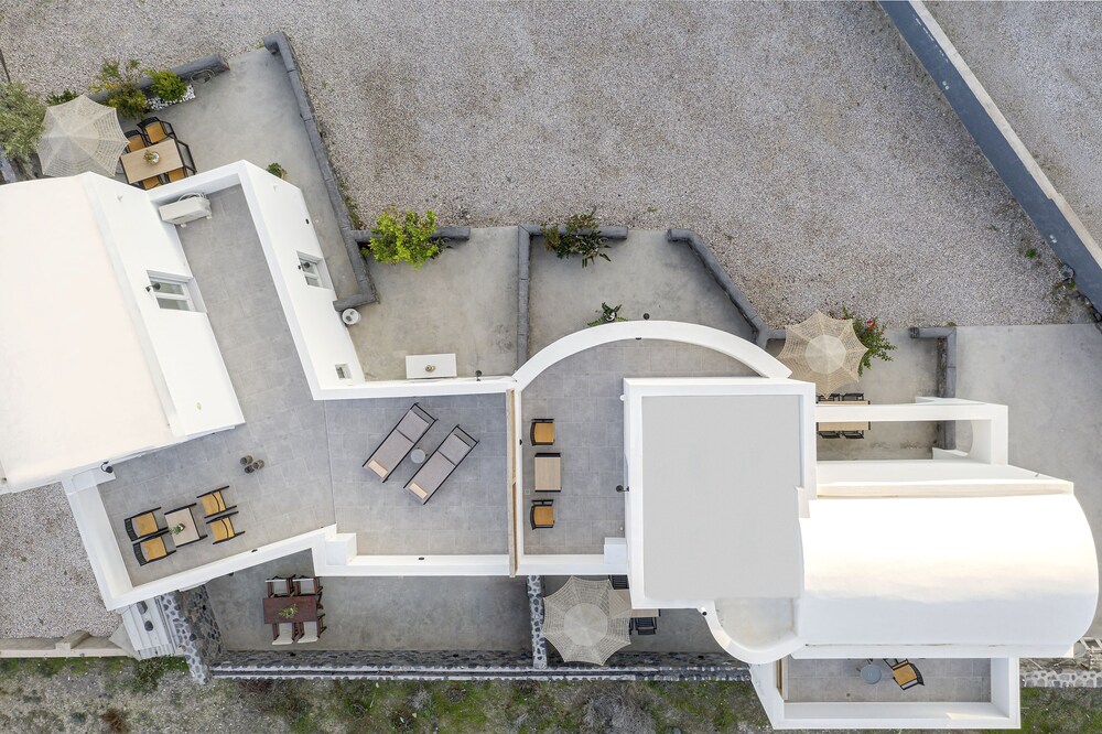 Alafropetra Luxury Suites 30/49