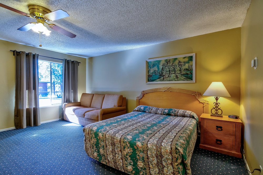 Lake Tahoe Ambassador Lodge 13/57