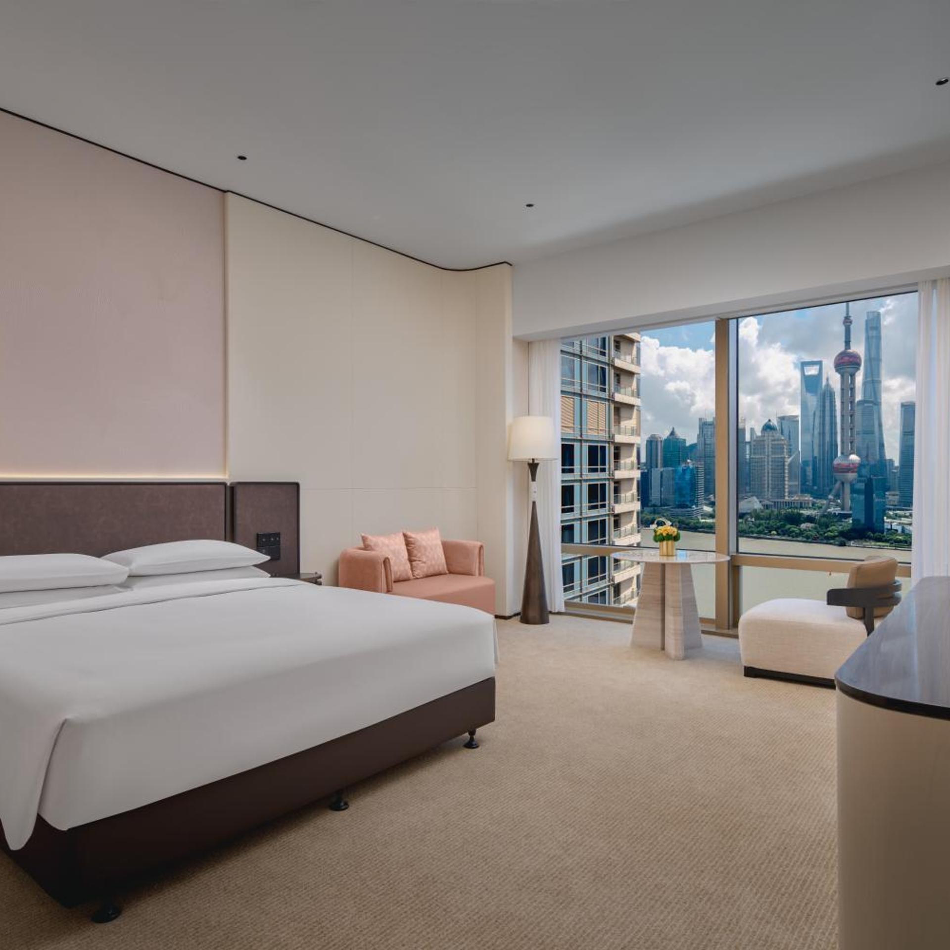 Room, King Bed, Tower View