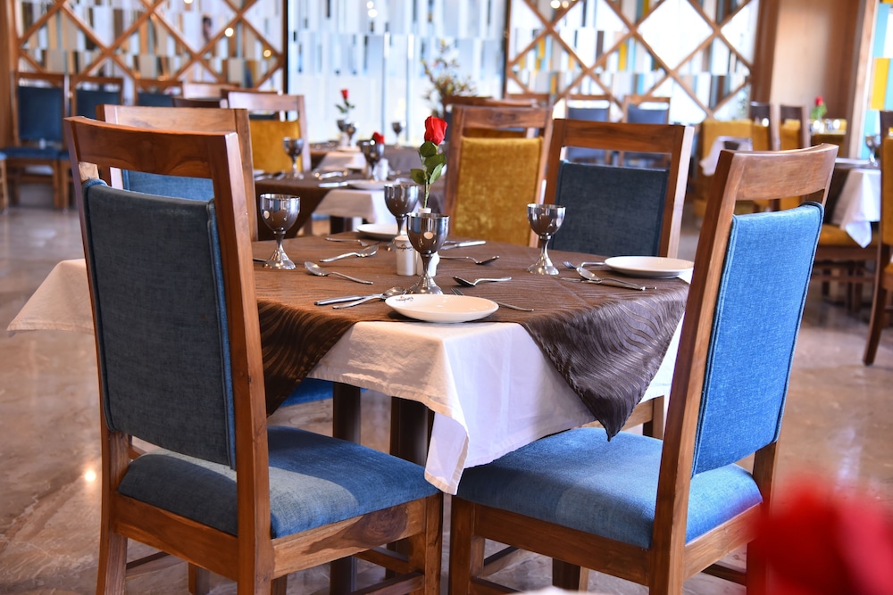 Hotel Narayanam 44/50
