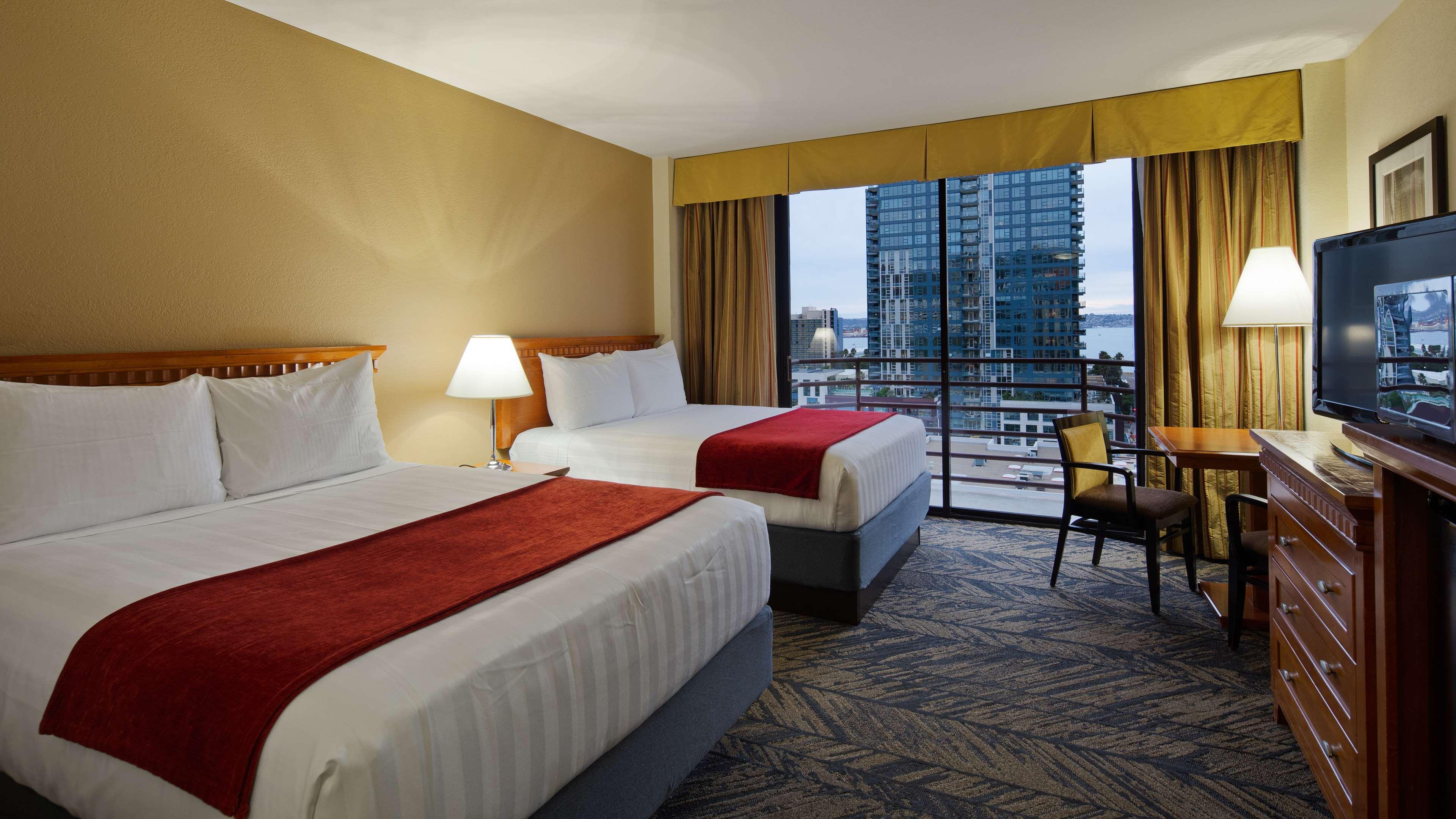 Room, 2 Queen Beds, City View, Balcony, High Floor