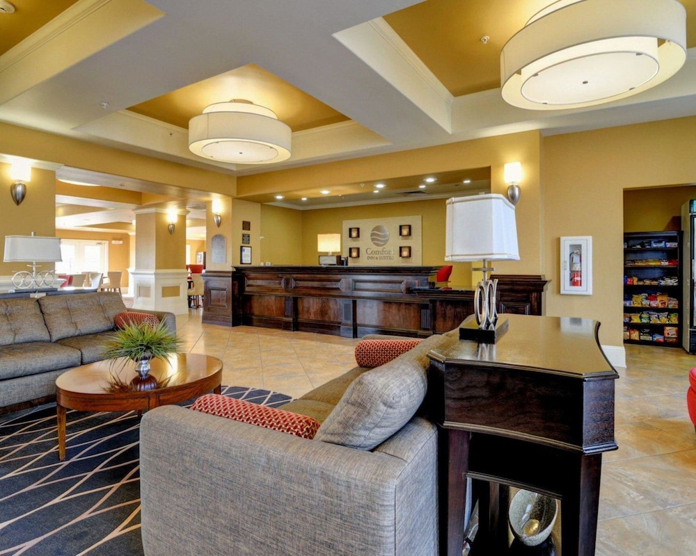 Comfort Inn and Suites Fort Smith I-540 28/47