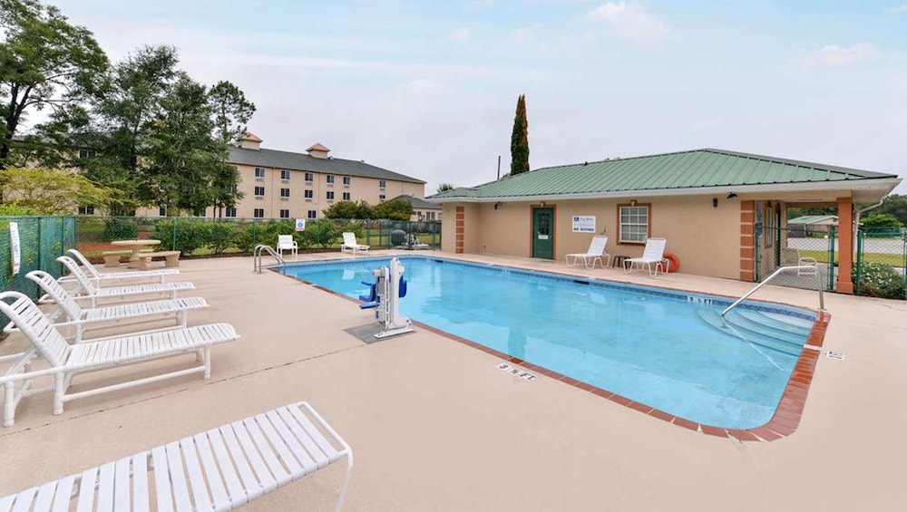 Magnuson Hotel Wildwood Inn 5/74