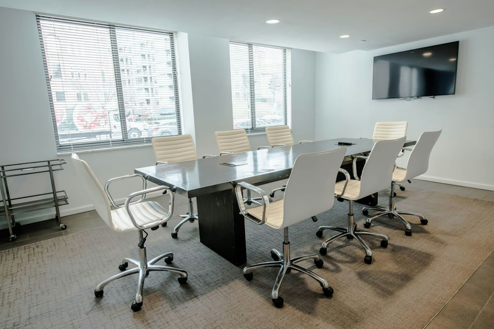 2500 Penn, a Placemakr Experience 25/29