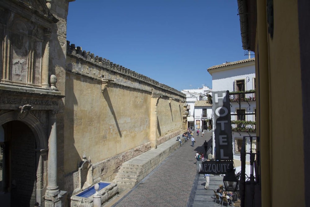 Hotel Mezquita 28/50
