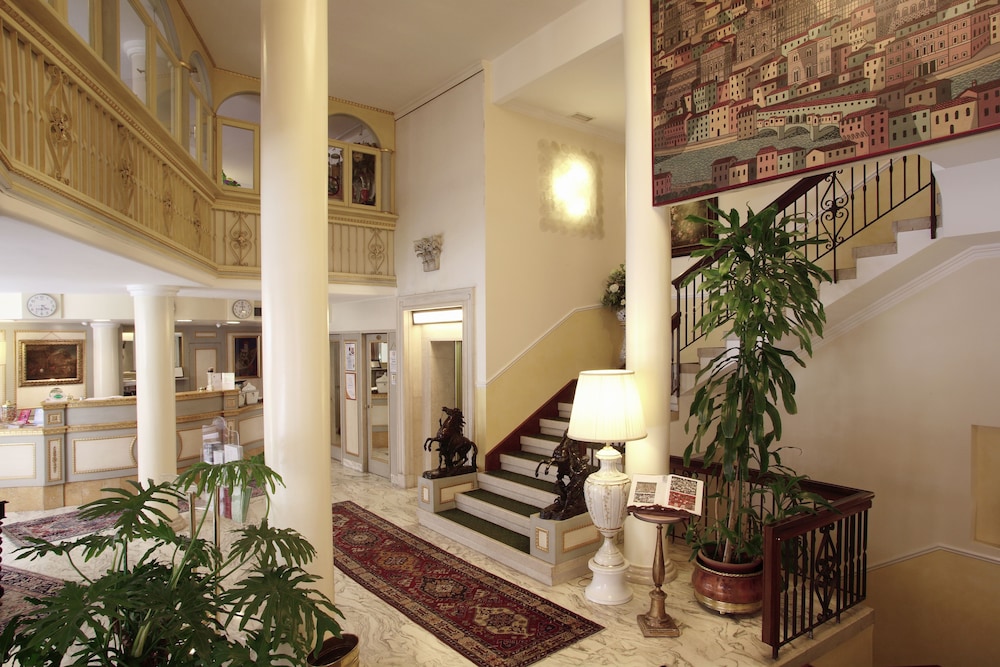 Majestic Toscanelli Hotel 27/36