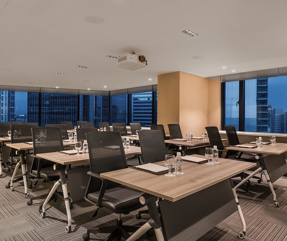 Seda Residences Makati 54/71