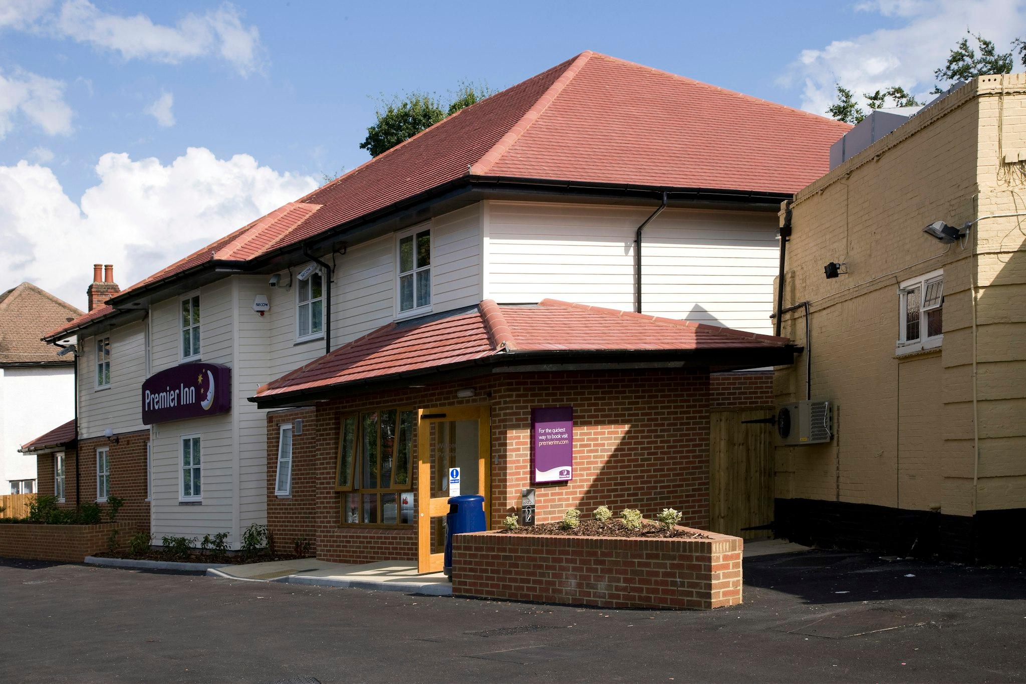 Premier Inn London Twickenham East 6/22